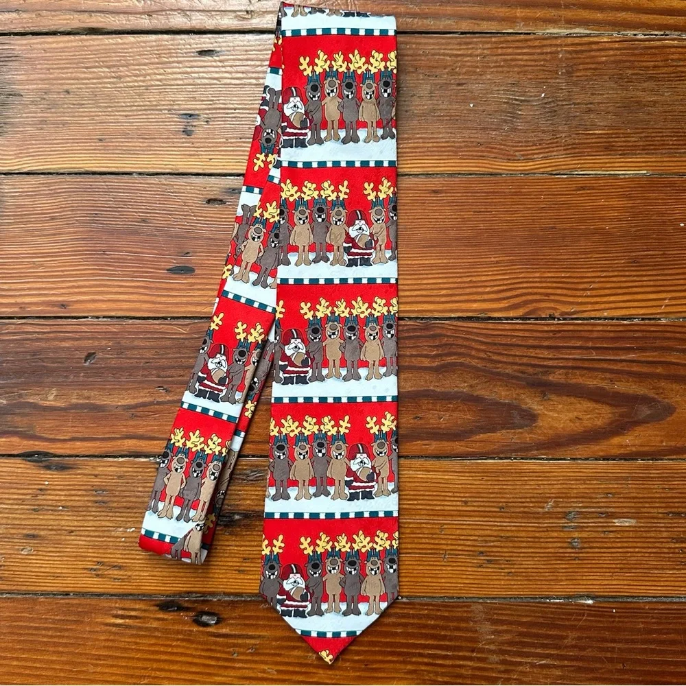 Vintage 00s John Ashford Christmas football tie